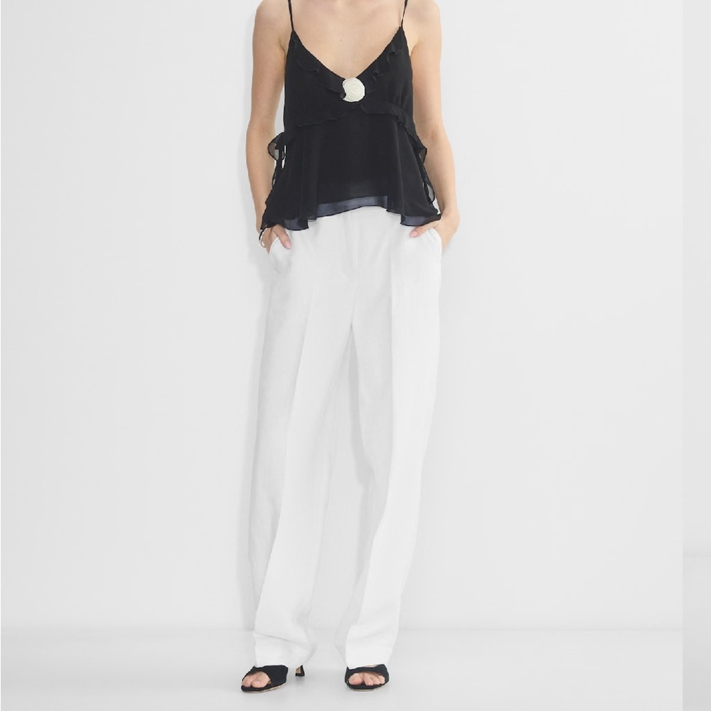 Aritzia White Wide-Leg Linen Trousers